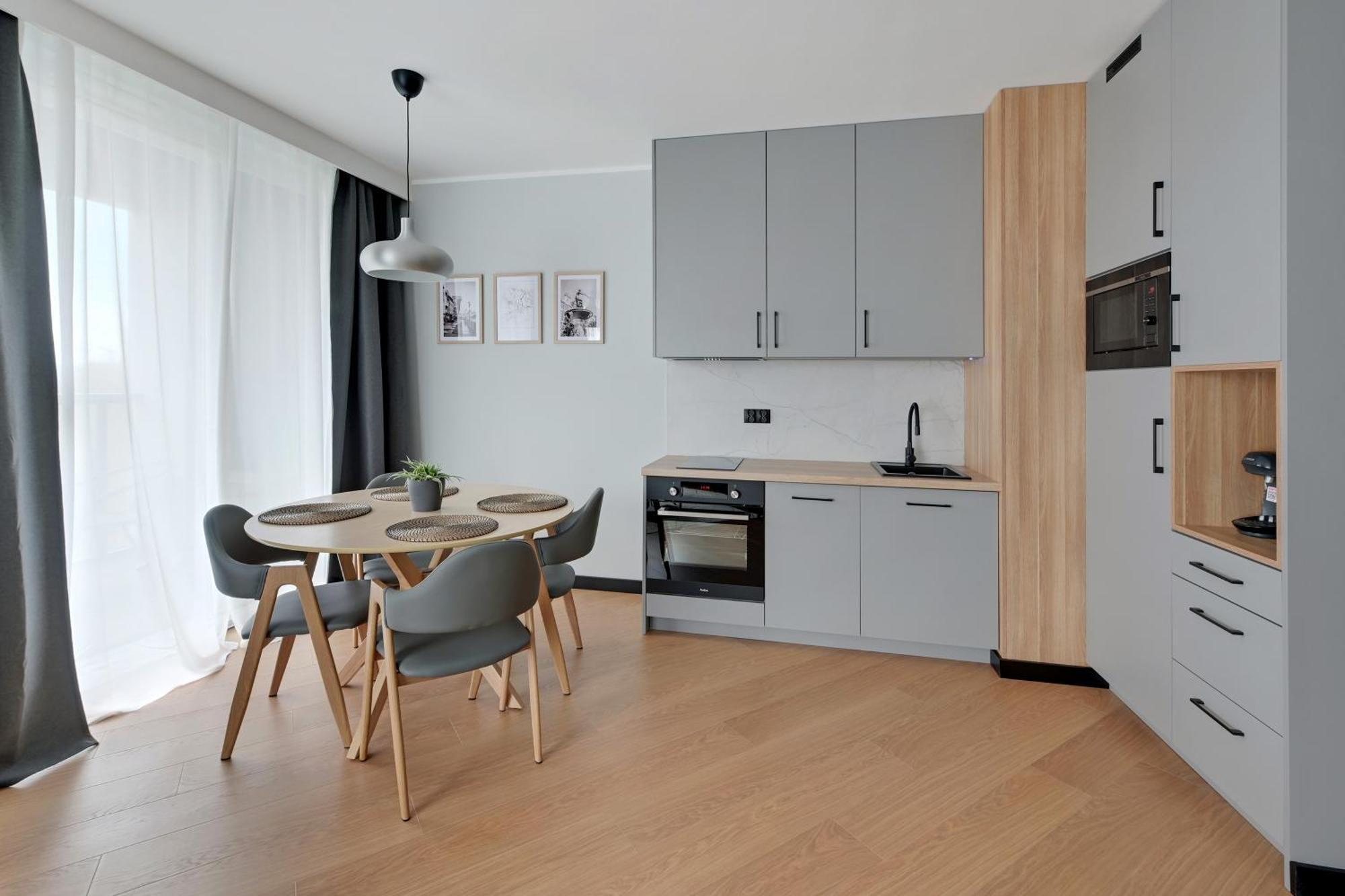 Rentplanet - Apartamenty Chlebova Гданськ Екстер'єр фото