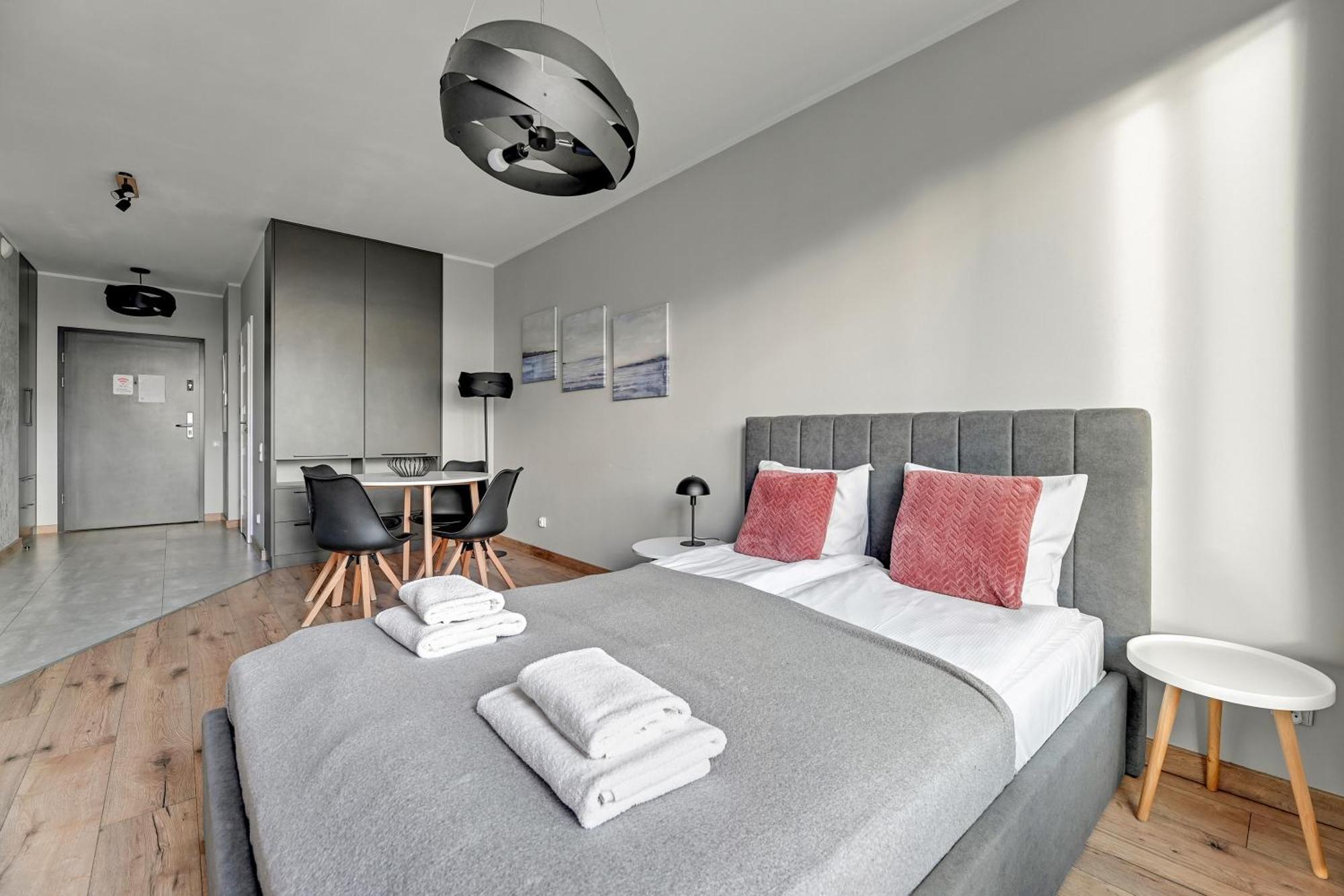Rentplanet - Apartamenty Chlebova Гданськ Екстер'єр фото
